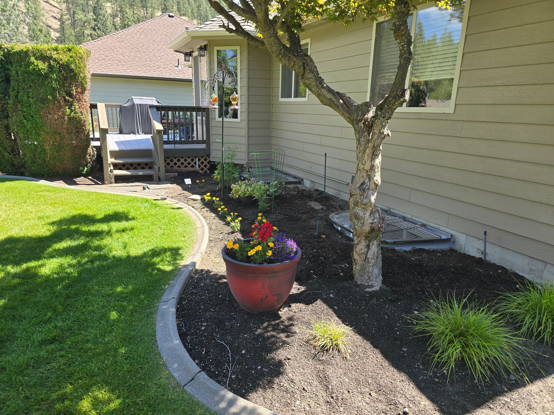 Gallery photos for Window Well Replacement with Safety Grates and Better Drainage: Image #2